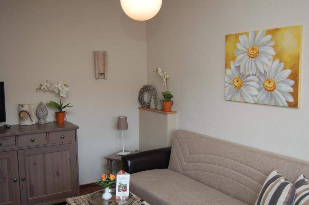 Hotel-Ferienwohnungen Cafe Maarblick Schalkenmehren Habitación foto